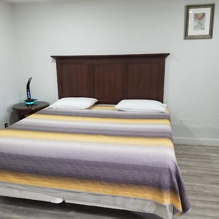 Bloorcourt Inn Toronto Kültér fotó